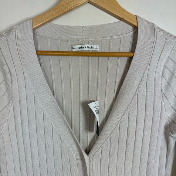 Abercrombie & Fitch Button Down V Neck Sweater Mini Dress - Picture 4 of 6